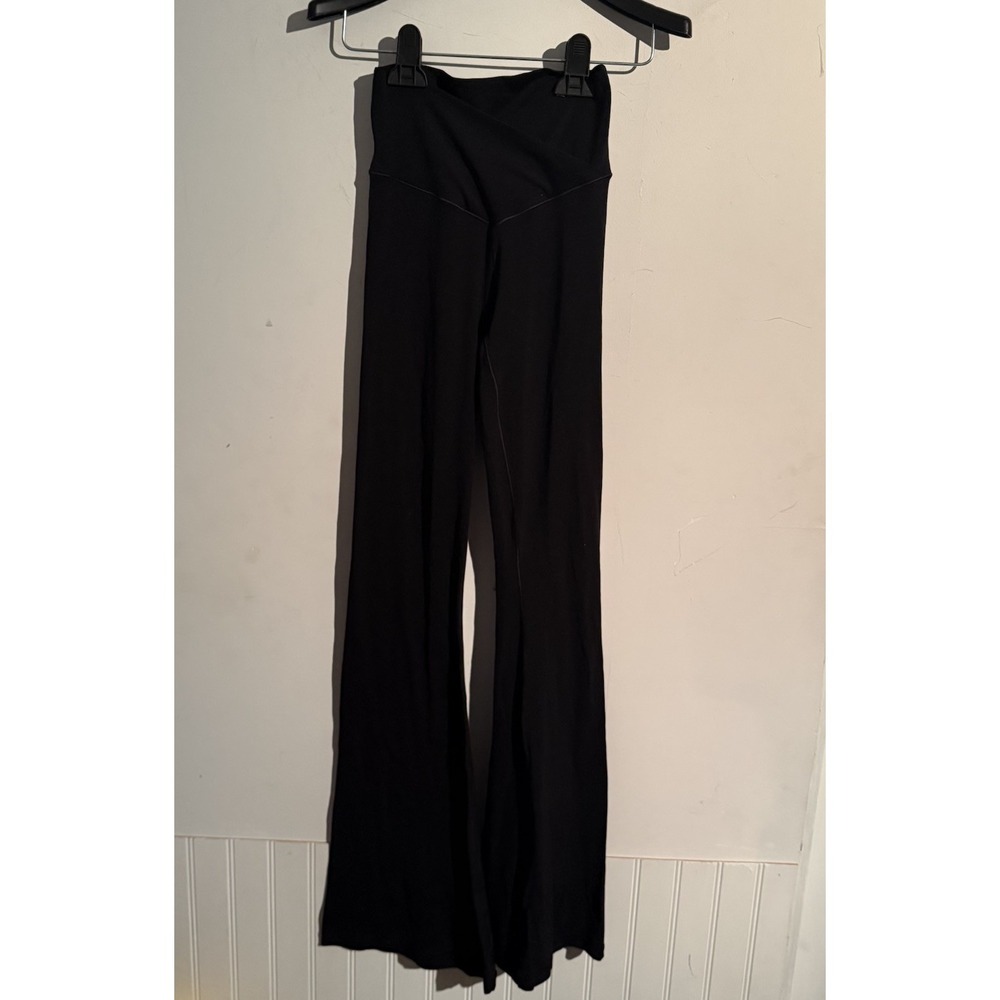 Offline by Aerie Real Me High Rise Flare Leggings Black Womens Small Crossover